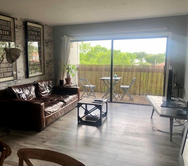 Building Photo - 10317 NW 9th St Cir Unit 507-9