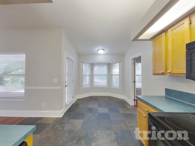 Photo - 477 Federal Hill Rd