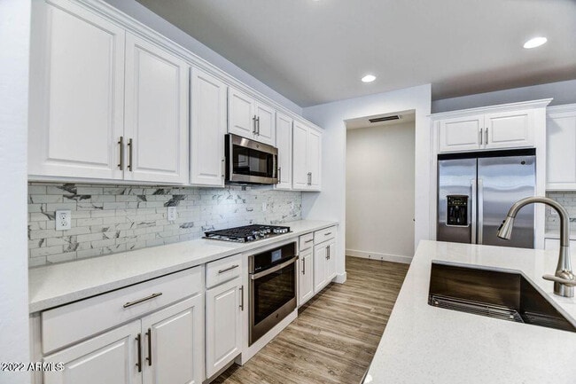 Photo - 5112 S 117th Ave