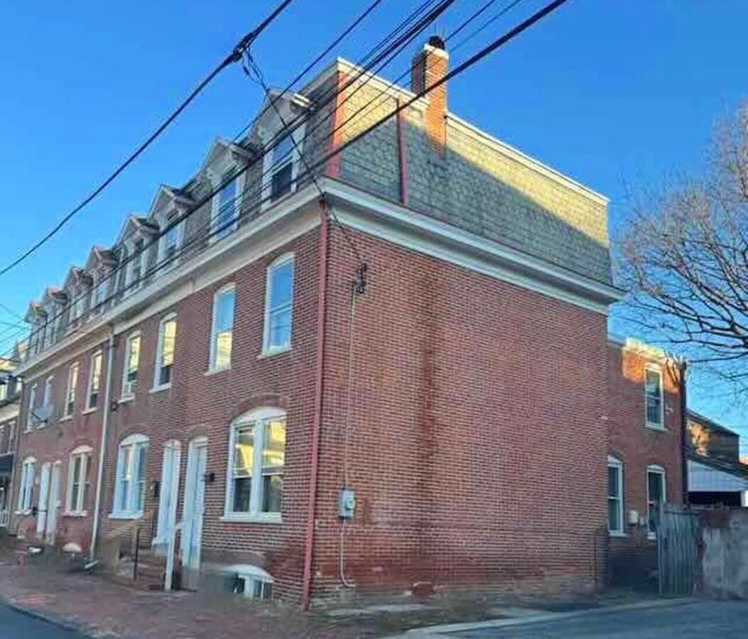 Photo - 37 S Darlington St
