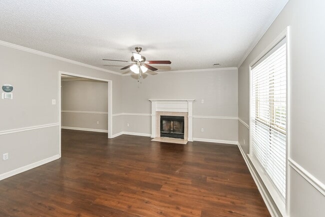 Photo - 7381 Peppermill Ln