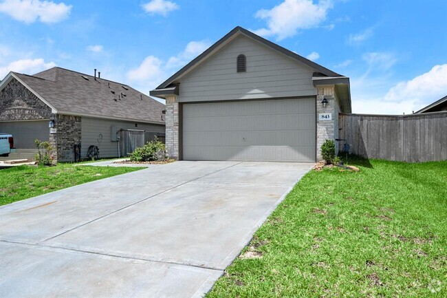 Building Photo - 843 Deerhurst Ln Rental