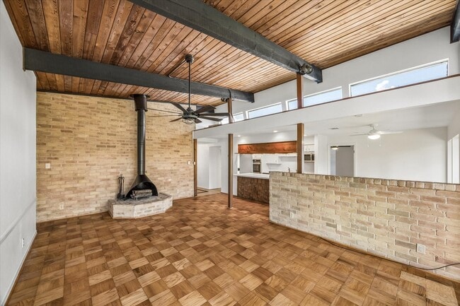 403 Shirleen Dr