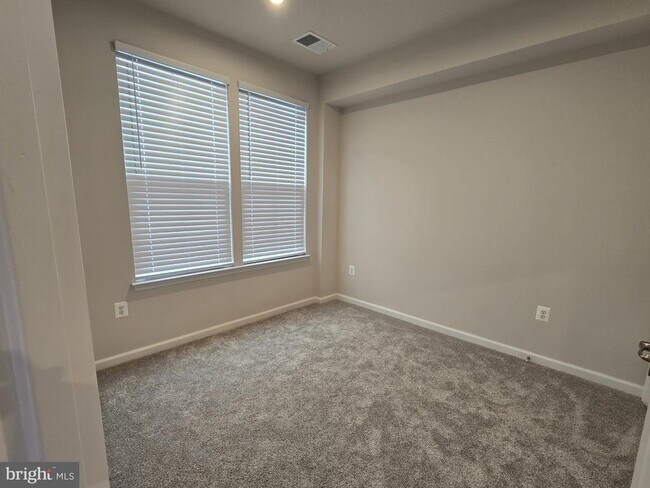 Photo - 4928 Dunhaven Dr