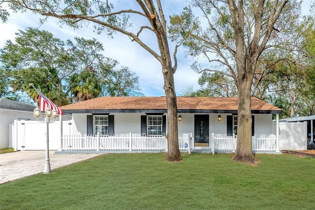 Building Photo - 4727 W Bay Vista Ave