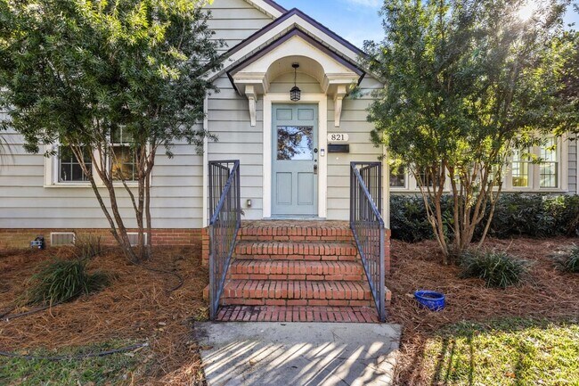 Photo - 821 Ingleside Ave