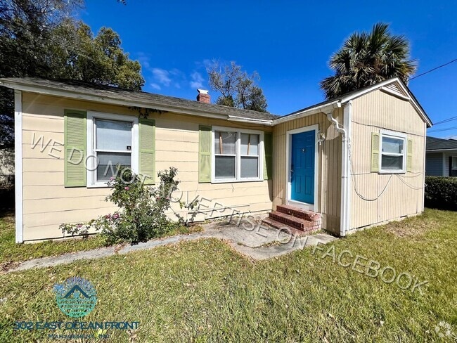 Building Photo - Lovely 3 bedroom / 1 bathroom home now ava...