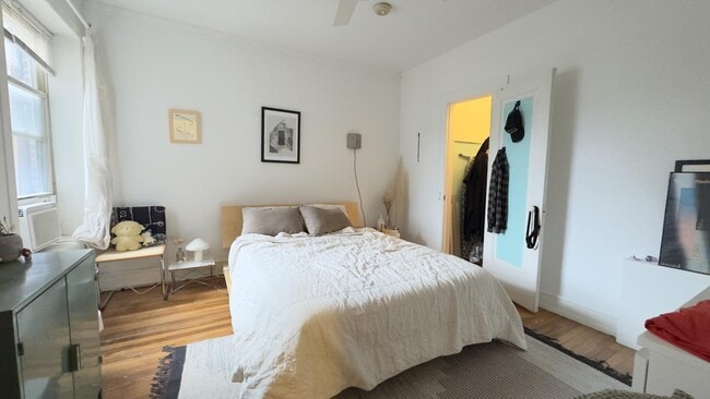 Photo - 2015 N Humboldt Blvd Unit 2E
