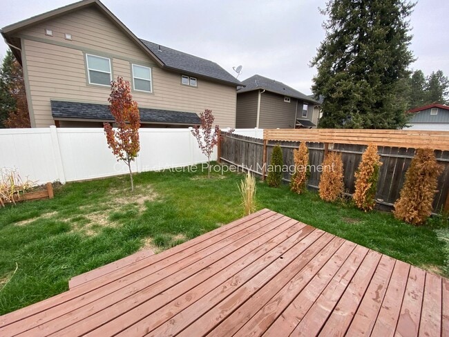 Photo - 2 bed, 2 bath house w/ "She-Shed"