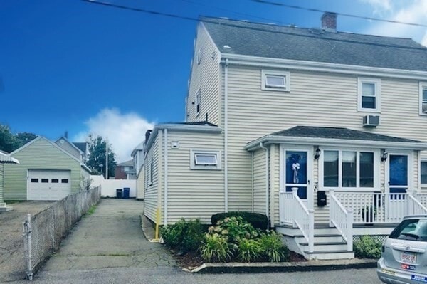 Building Photo - 15 Bolton St Unit 2