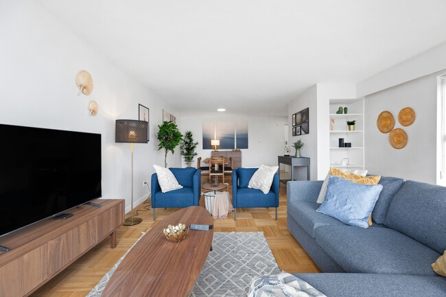 Photo - Kerrisdale Towers A & B
