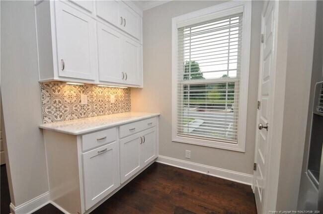 Photo - 311 Old Grove Ln