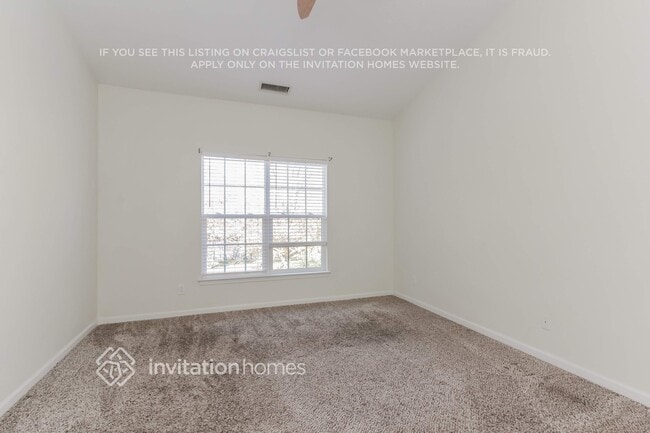 Photo - 6894 Fenwick Dr