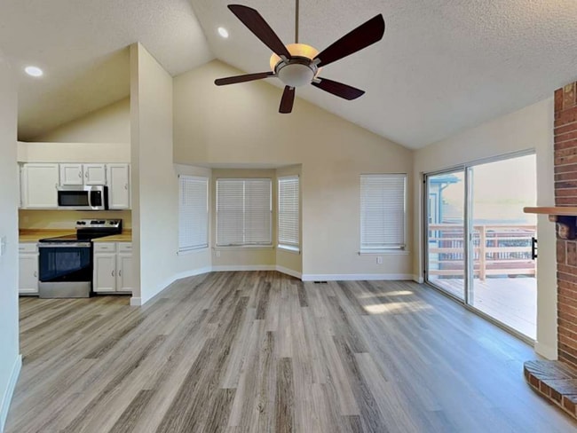 Photo - 7736 Halleys Dr