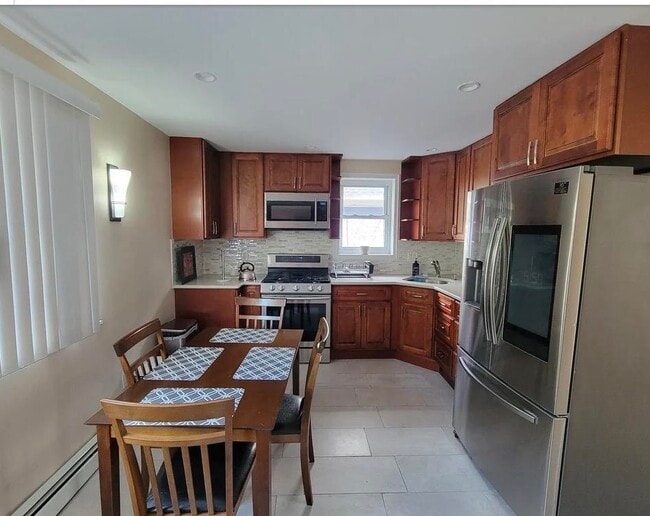 Building Photo - 409 79th St Unit 2