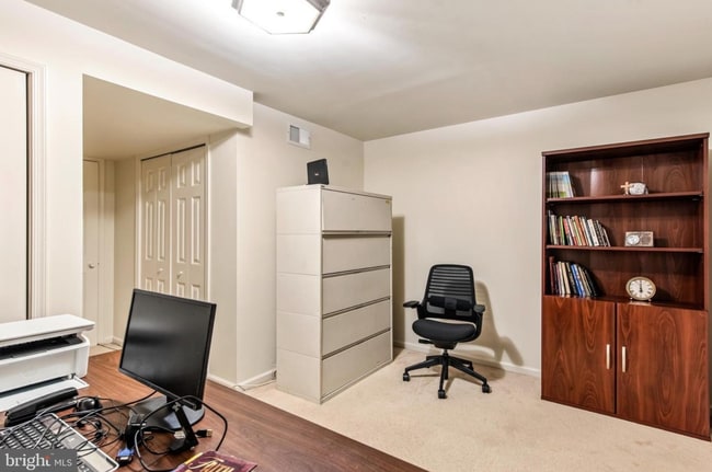 Photo - 9620 Hillock Ct