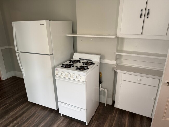 Photo - 67 North Beacon St Unidad R