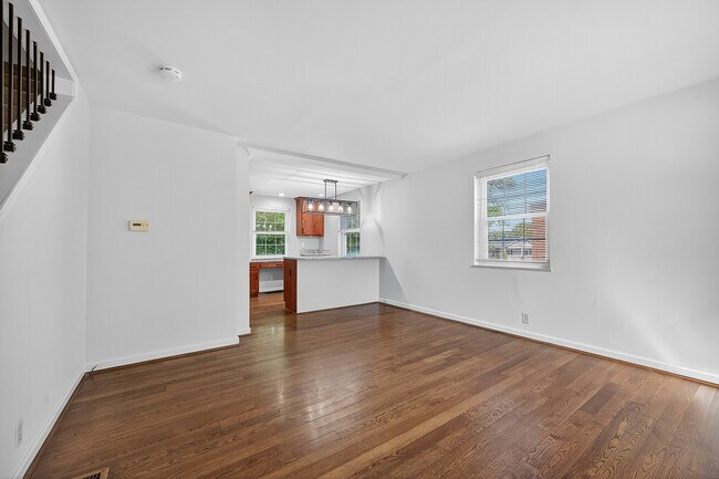 08-DSC_5935 - Erie Townhomes