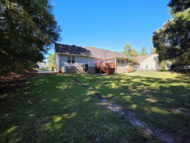 Photo - 345 Farina Dr