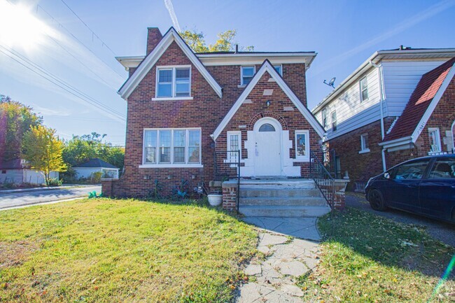 Building Photo - Renovated Two Story Brick on Santa Rosa Rental