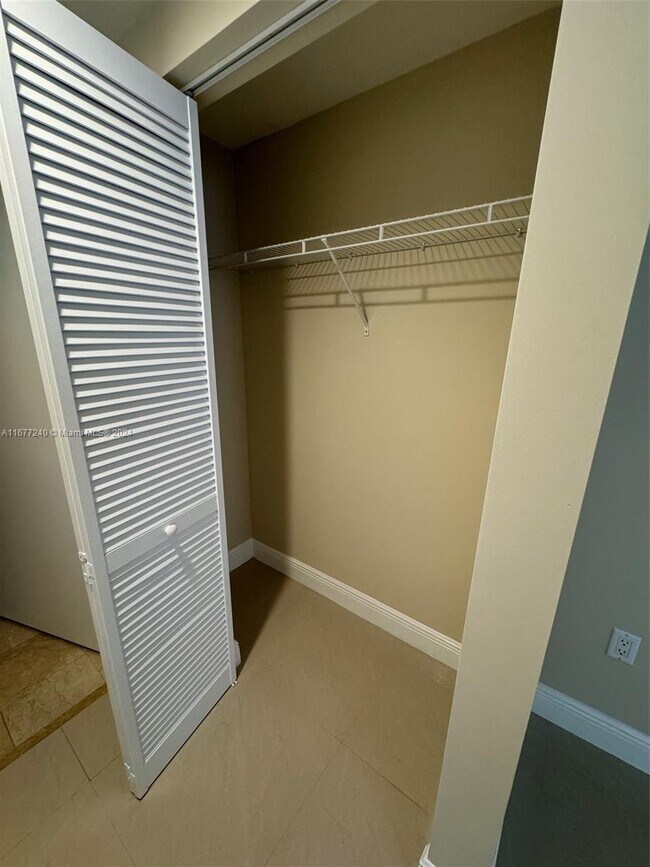 Photo - 4100 Salzedo St Unit 910