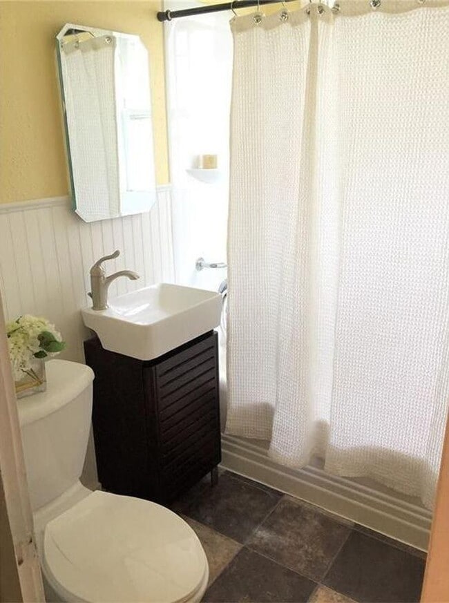 Photo - NE Side 2 Story, Huge Bedrooms, 2 bath, un...