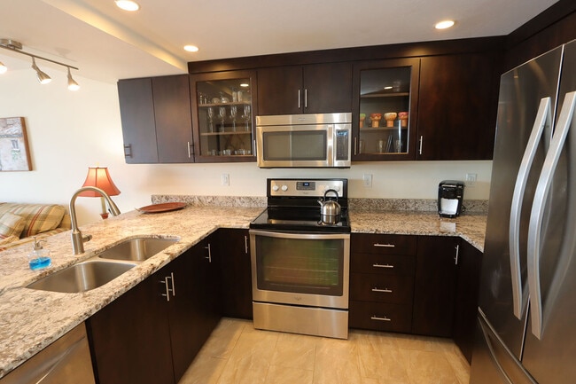 Kitchen - 3460 N Key Dr Unit 407