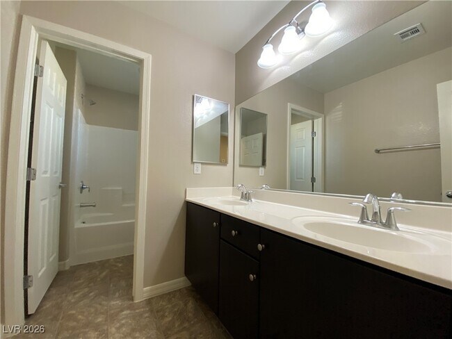 Photo - 8033 Ancient Oaks Ave