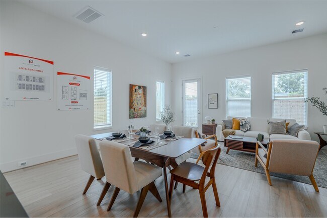 Photo - 864 Paul Quinn St