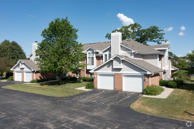 Building Photo - Overlook Lakes Apartments