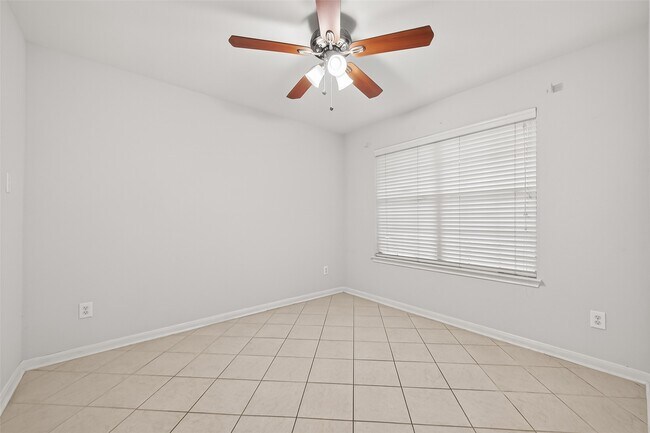 Photo - 8427 Brickhaven Ln