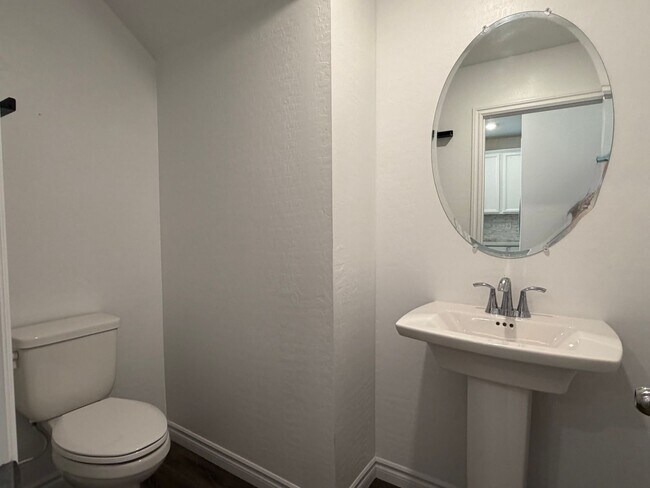 Photo - Amazing NLV 3 bed townhome
