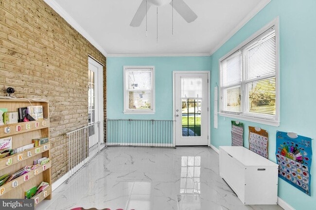 Photo - 1902 Julian Rd