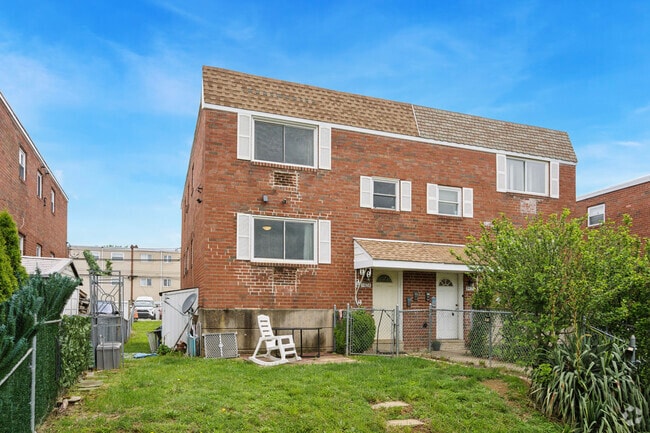 Building Photo - 9424 Kirkwood Rd Unit 2 Rental