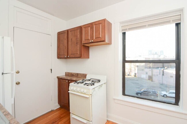 Photo - 2649 N Spaulding Ave Unit EA10