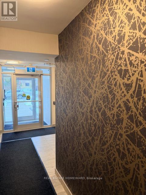 Photo - 1145 Logan Ave Unit 202