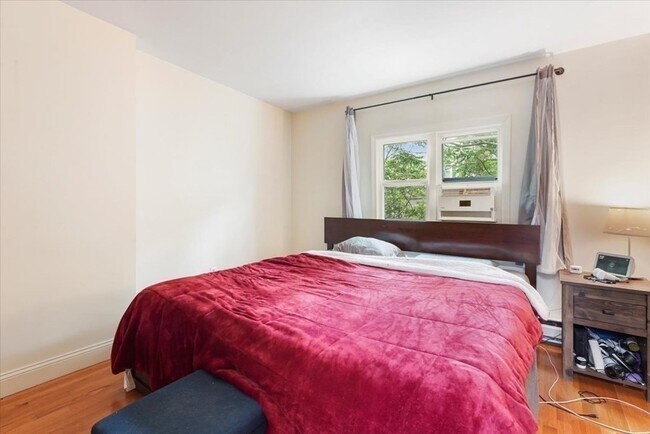 Photo - 477 Beacon St Unit 6