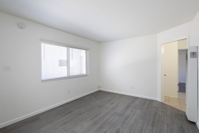 Photo - Ocean Palms Apartments