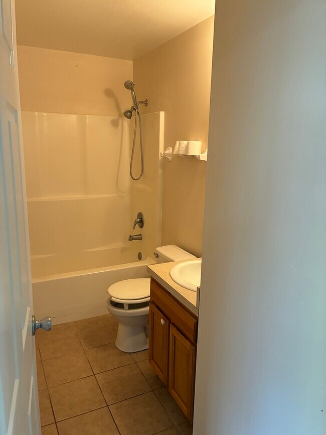 Photo - Beautiful 3/2 duplex