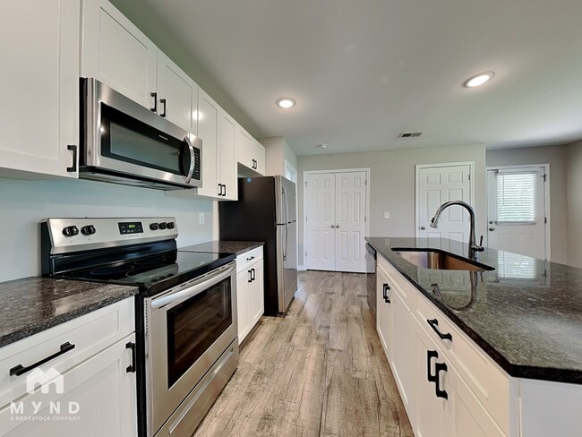 Photo - 10 Willowridge Ln
