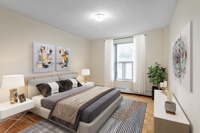 Photo - 1875 Steeles