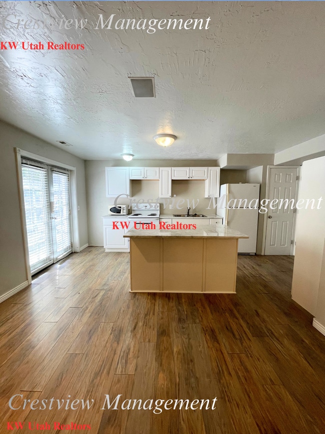 Photo - 2BR Apartment Close to Daybreak Marina and Trails Unit 2DOWN