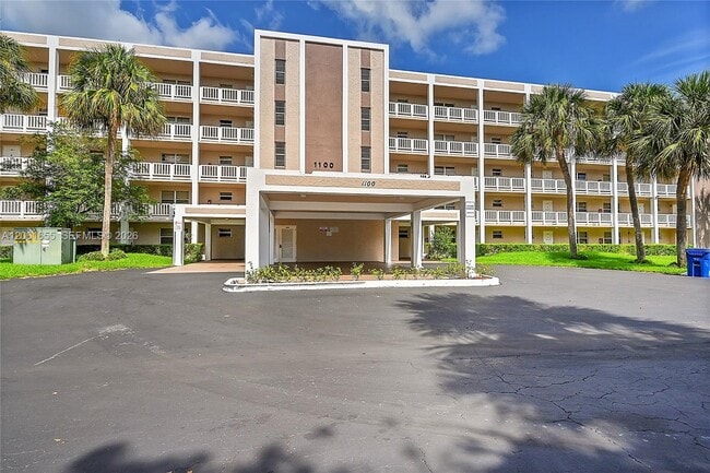 Building Photo - 1100 NW 87th Ave Unit 401