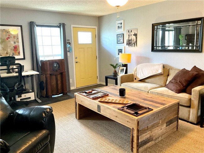 Photo - 6718 Silvermine Dr Unit 702