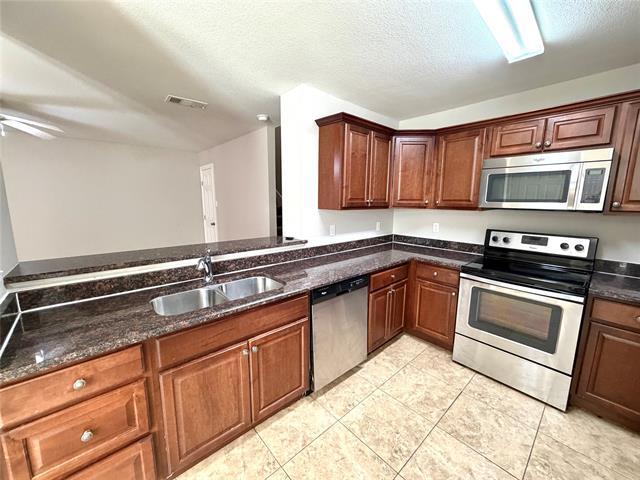 Photo - 2335 Bloomfield Dr