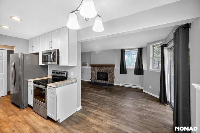 Building Photo - 17403 E Mansfield Ave