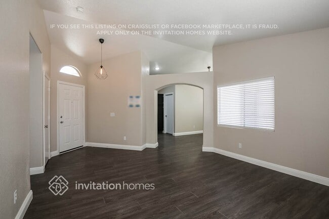 Photo - 639 Stonehurst Dr