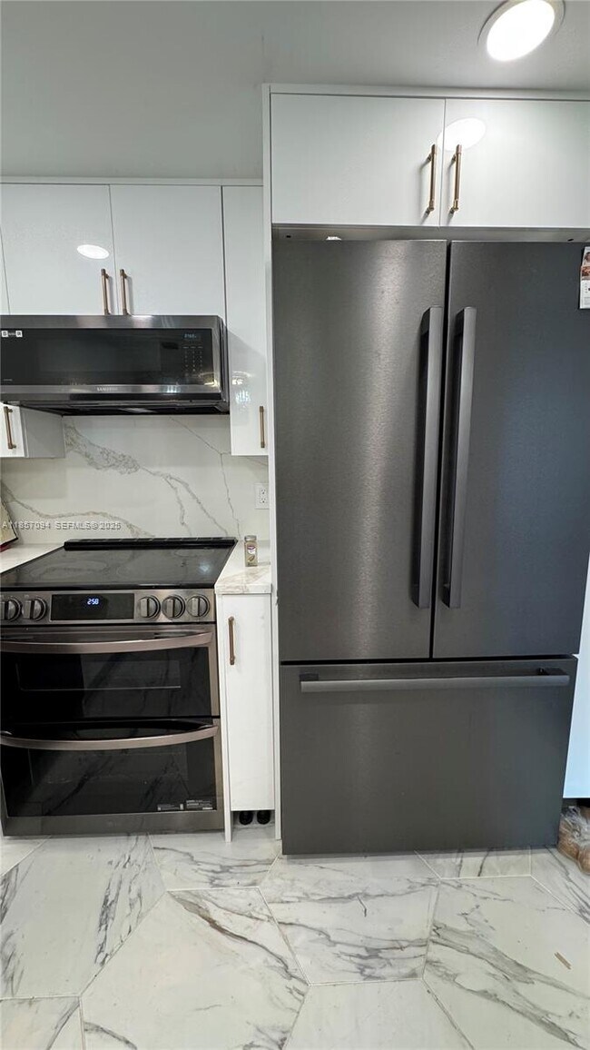 Photo - 1985 S Ocean Dr Unit 9G