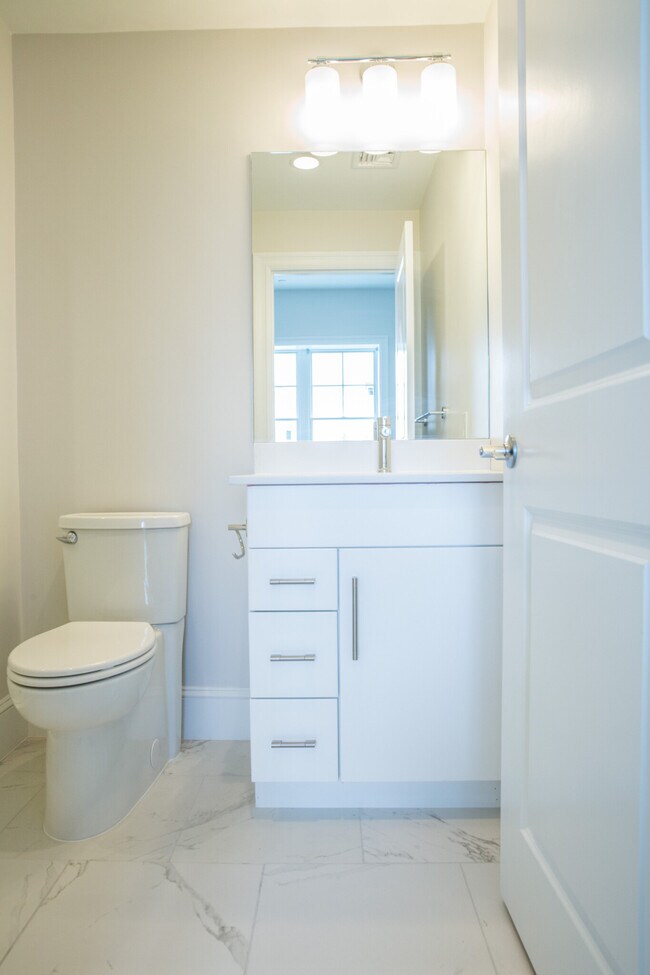 Photo - 15 Harvard Ter