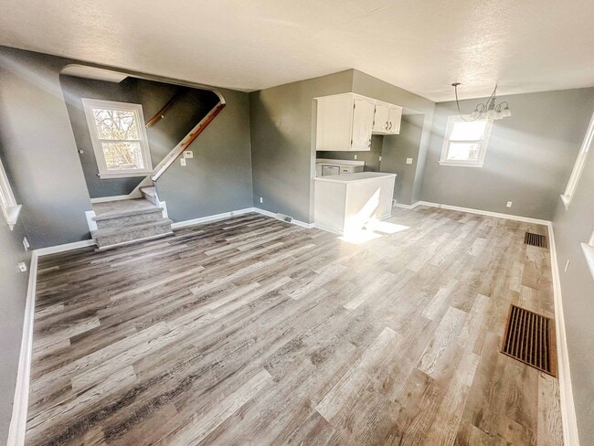 Photo - Beautiful two bedroom home with bonus room, finished basement, dishwasher, and many updates!